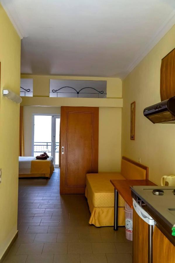 Coloma Apartments Pefkos Pefki  Exterior photo